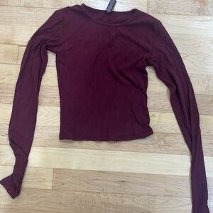 SKIMS Soft Lounge Crop Top in Wine